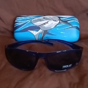 Cappelli Shades and Case